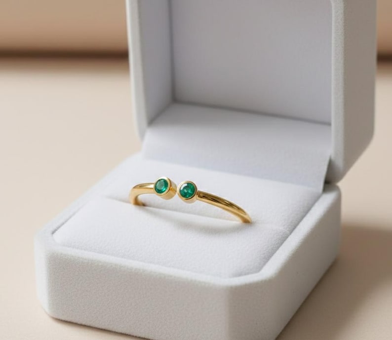 Emerald Toi et Moi Ring 925 Sterling silver stackable band 4