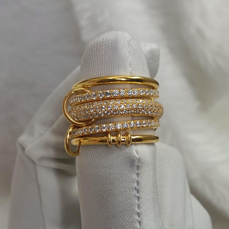 Gold Plated Chunky Ring – Five Interlocking Diamond Linked Statement Jewelry