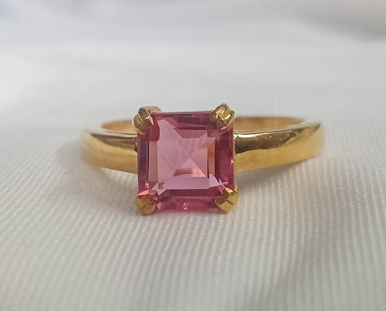 Solid 14K Gold Padparadscha Sapphire Stacking Ring – Anniversary Birthstone Statement Jewelry