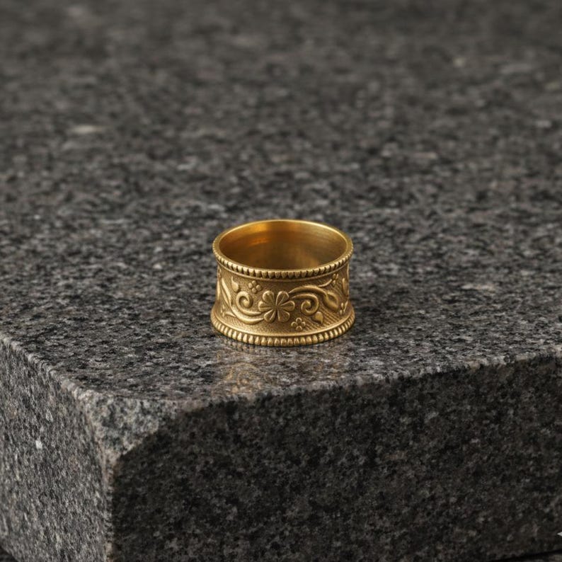 18K Gold Plated Floral Wide Band Ring – Vintage Mil grain Clover Statement Ring 1