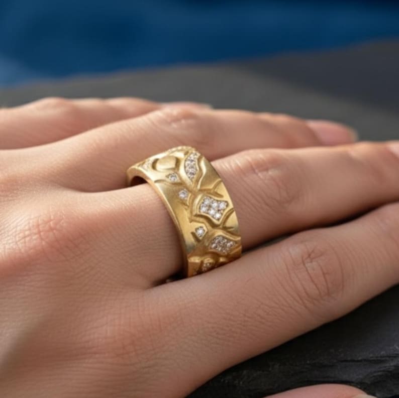 8K Gold Plated Leaf Vine Ring On Brass Metal 4
