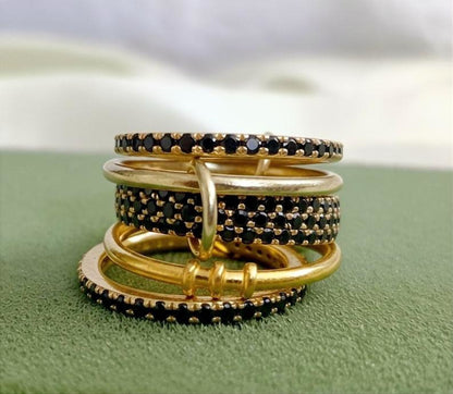 Black Spinel Five Interlocking Spinner Ring, 14k Gold Multi Linked Band devika gemstone jewerly