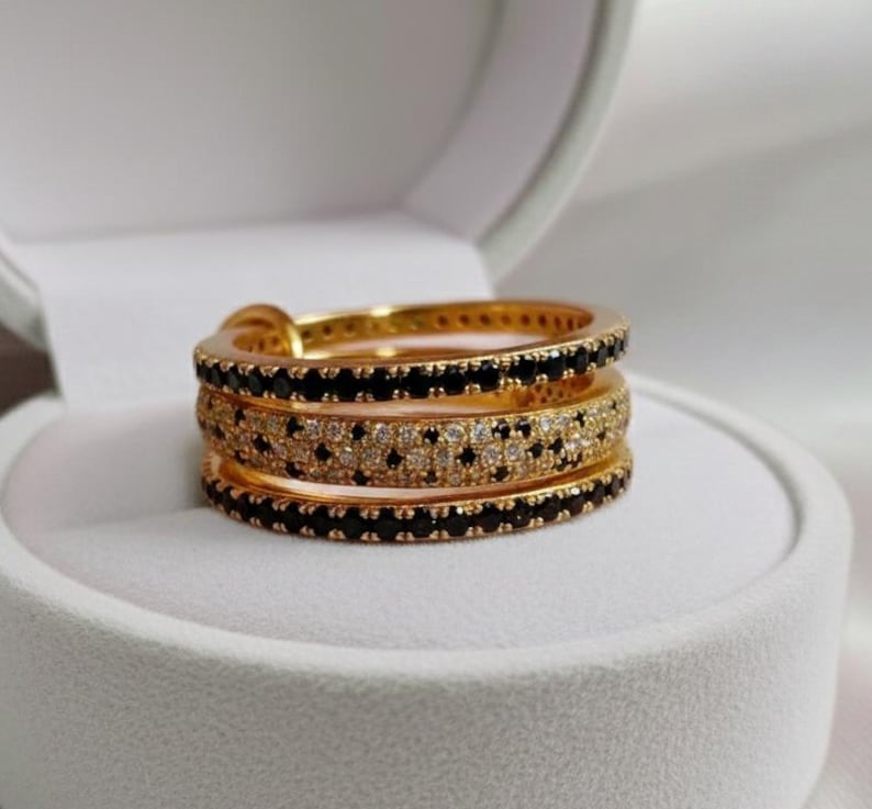 Black and white Diamond Interlocking Ring, Stacking Connected Band 5