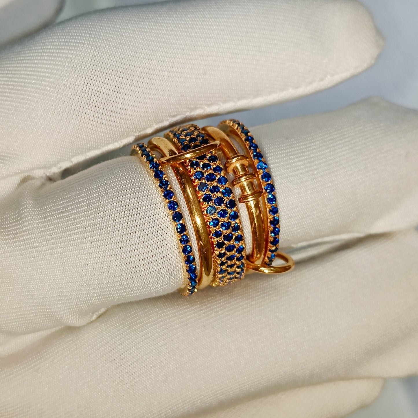 Blue Sapphire Five Interlocking Spinner Ring, 14k Gold Multi Linked Band