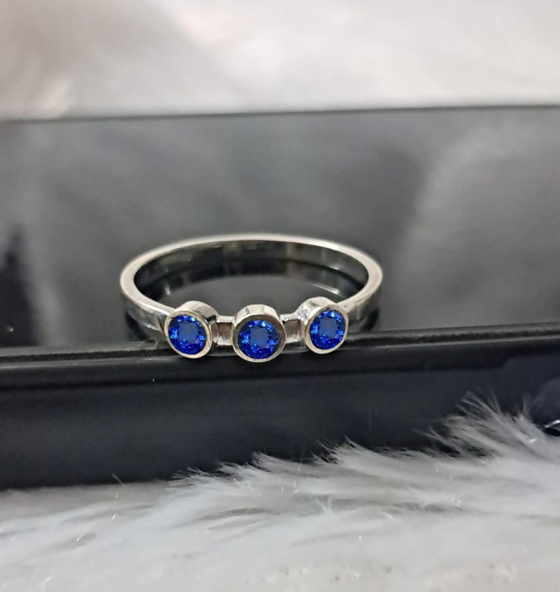 925 Sterling Silver Blue Sapphire Ring – Round Cut 14K Yellow Plated Birthstone Jewelry