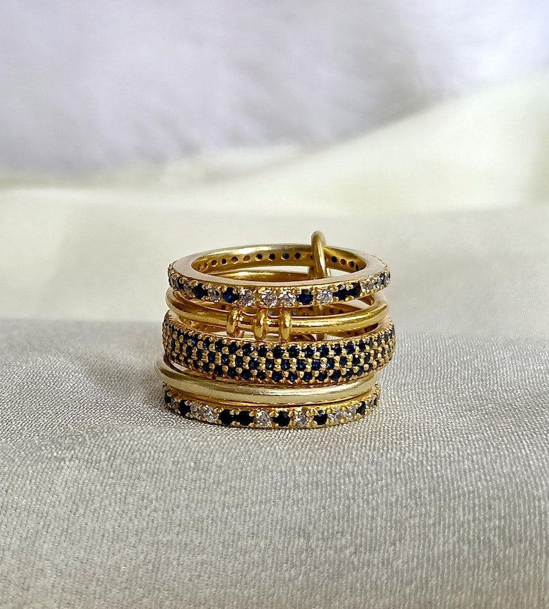 925 Sterling Silver Blue Sapphire Interlocking Ring – Five Band Diamond Linked Design