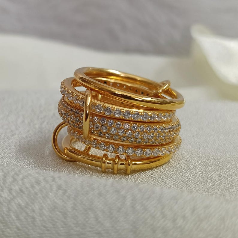 Gold Plated Chunky Ring – Five Interlocking Diamond Linked Statement Jewelry