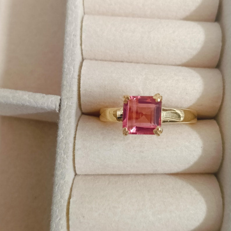 Solid 14K Gold Padparadscha Sapphire Stacking Ring – Anniversary Birthstone Statement Jewelry
