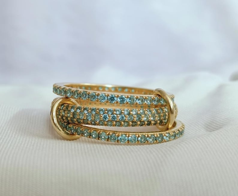 Handmade Aquamarine Spinner Ring in 925 Sterling Silver – Three Interlocking Linked Bands